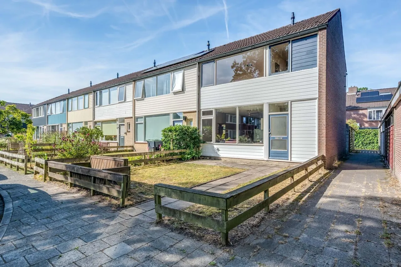 Hoekwoning te koop: Zwaluwstraat 2, Norg