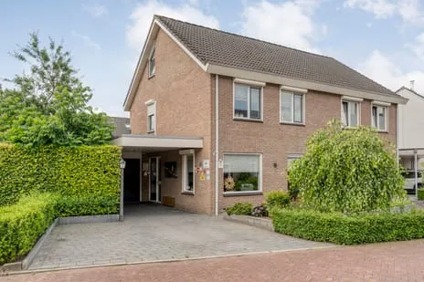Hoekwoning te koop: Zwaluwtong 1, Kruidenwijk Noord Nijverdal