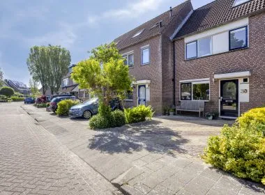 Tussenwoning te koop: Zwaluwtong 30, Buitengouw Monnickendam