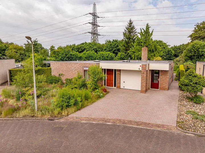 Detached house for sale: Zwanebloem 16, Kinholt Hoogeveen