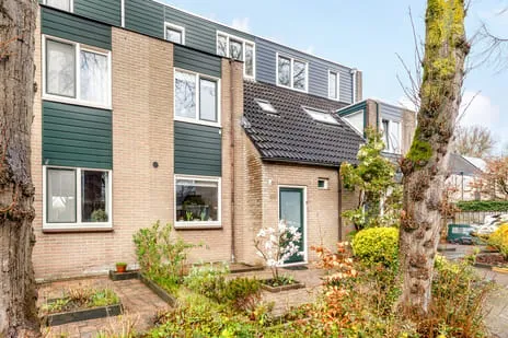 Tussenwoning te koop: Zwanebloem 22, Maartensdijk