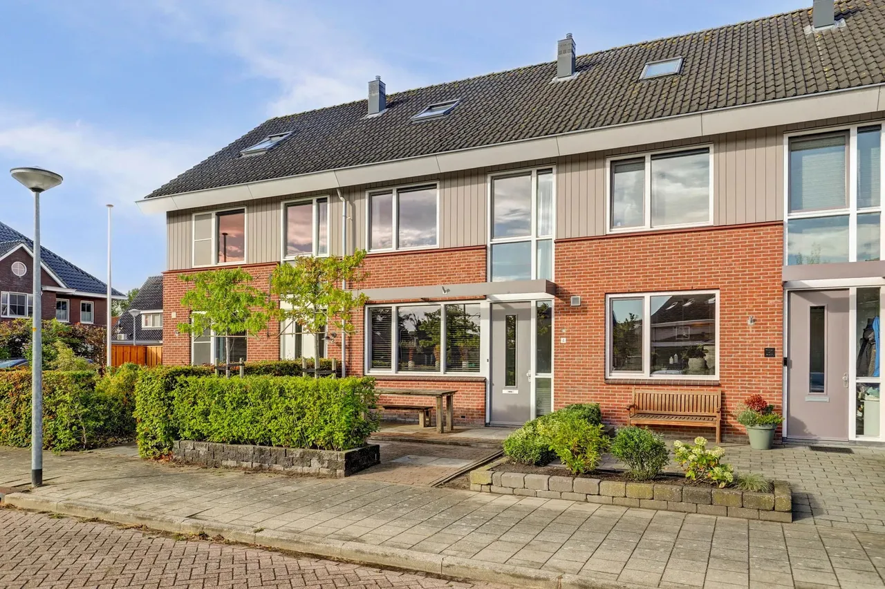 Tussenwoning te koop: Zwanebloem 4, Abbekerk
