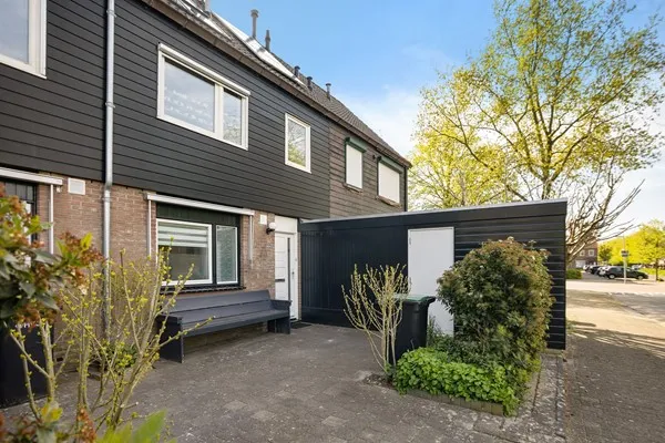 Tussenwoning te koop: Zwanebloem 45, Risdam-Noord - Buurt 21 04 Zwaag