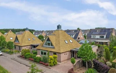 Vrijstaande woning te koop: Zwanebloem 62, Bloemenbuurt Swifterbant