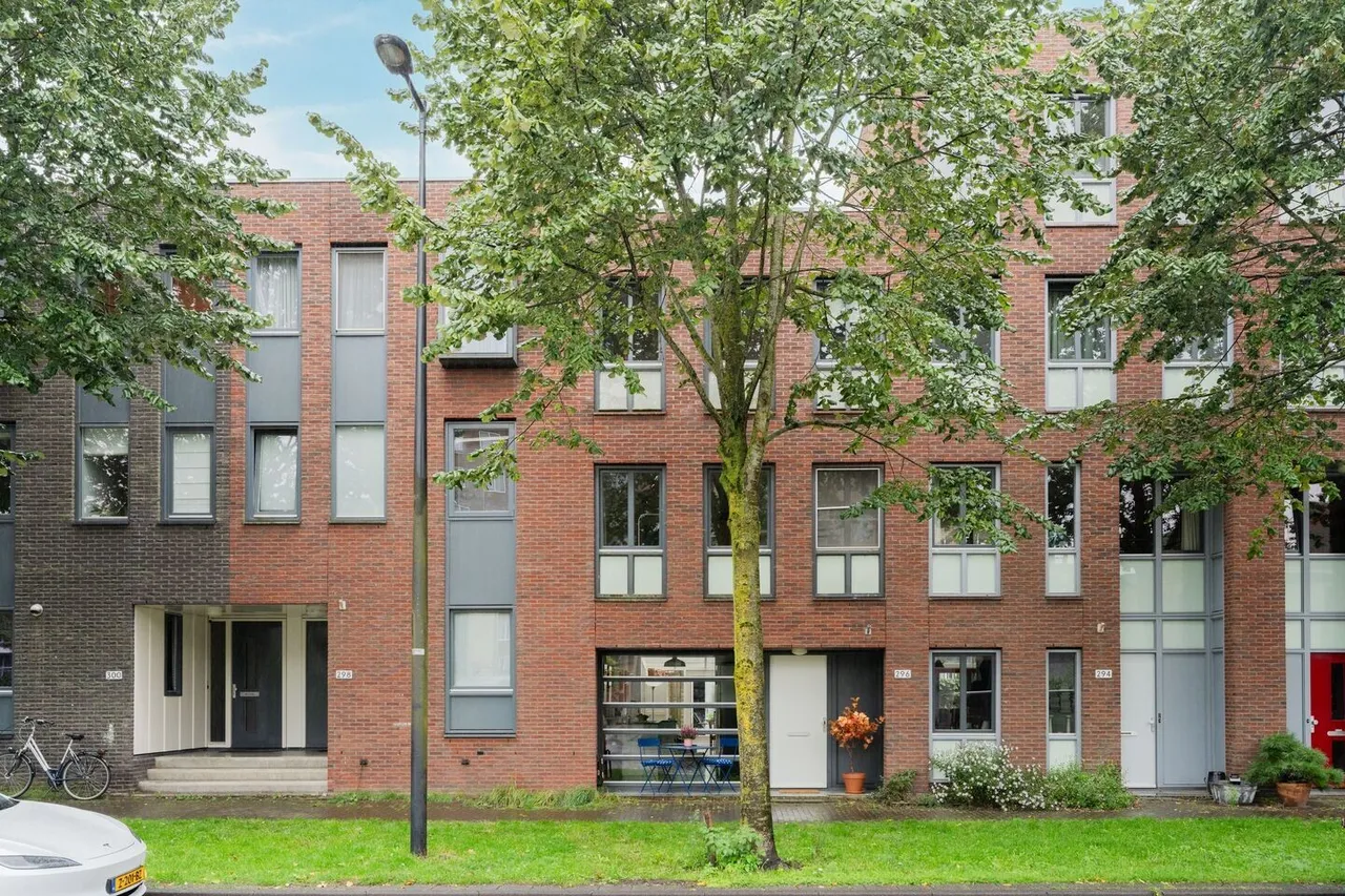 Tussenwoning te koop: Zwanebloemlaan 296, Amsterdam