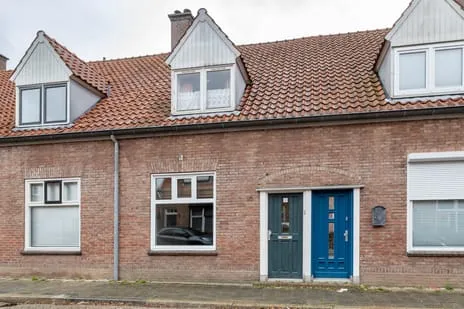 Tussenwoning te koop: Zwanebloemstraat 10, Bornsestraat Midden-Riet Noord Almelo