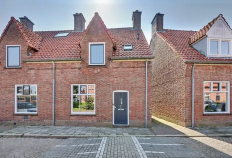 Hoekwoning te koop: Zwanebloemstraat 4, Bornsestraat Midden-Riet Noord Almelo