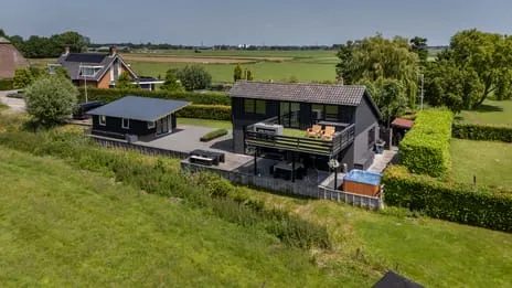 Vrijstaande woning te koop: Zwanegatsedijk 4A, Maasdam Buitengebied Maasdam