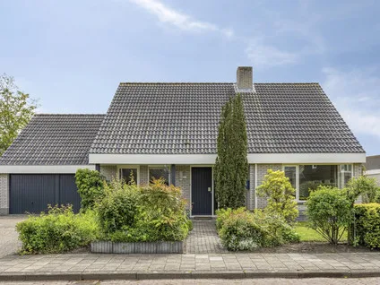 Vrijstaande woning te koop: Zwanenburg 11, 's-Heer-Hendrikskinderen 'S-Heer Hendrikskinderen