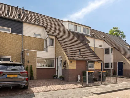 Tussenwoning te koop: Zwanenkamp 909, Zwanenkamp Maarssen