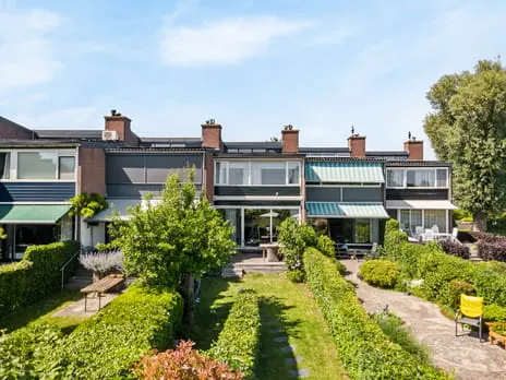 Tussenwoning te koop: Zwanenzijde 14, Zijlwijk-Noord Leiden