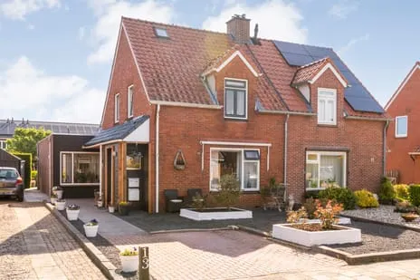 Twee-onder-één-kap te koop: Zwarte Dijk 13, Lutten Kern Lutten