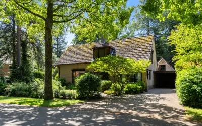Detached house for sale: Zwarte Kijkerweg 9, Berg en Bos Apeldoorn