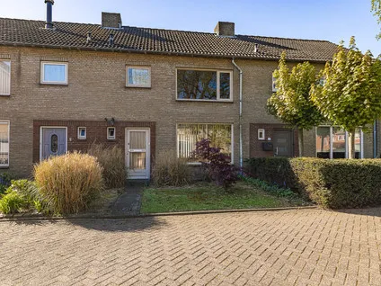 Tussenwoning te koop: Zwarte Berk 4, Zundert Zundert