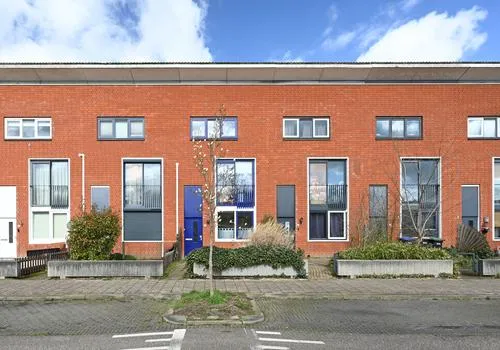 Tussenwoning te koop: Zwarte Specht 44, Derde woonwijk Zeewolde