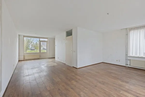 Tussenwoning te koop: Zwartewaal 47, Bergse Plaat Bergen Op Zoom