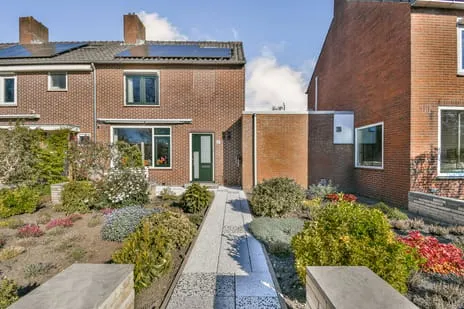 Tussenwoning te koop: Zwarteweg 111, Stommeer Aalsmeer