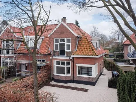 Hoekwoning te koop: Zwarteweg 33, Lomanplein Bussum