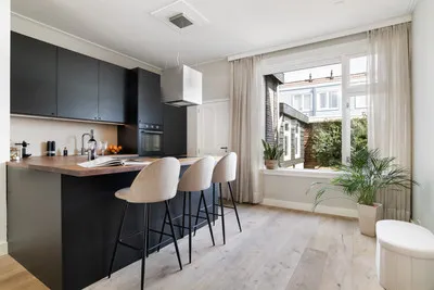 Tussenwoning te koop: Zwijndrechtsestraat 12, Bloemhof Rotterdam