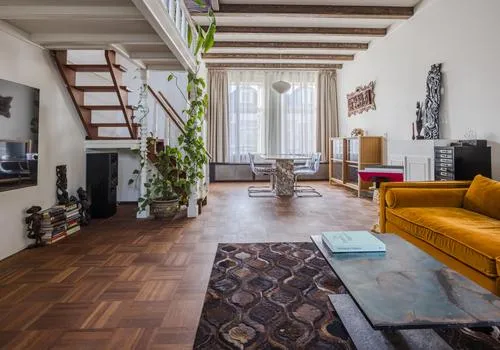 Tussenwoning te koop: Zwijndrechtsestraat 18, Bloemhof Rotterdam