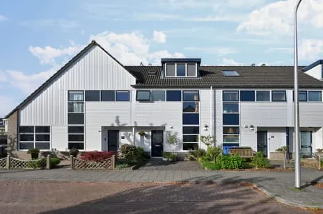 Tussenwoning te koop: Zwitserlandstraat 30, Evenaar-West Alphen Aan Den Rijn