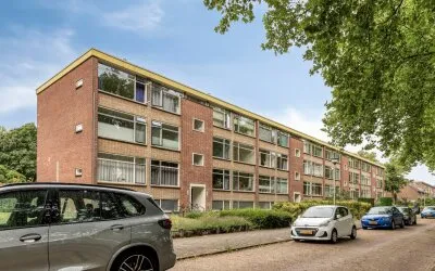 Appartement te koop: Zwolseweg 255, Schrijversbuurt Deventer